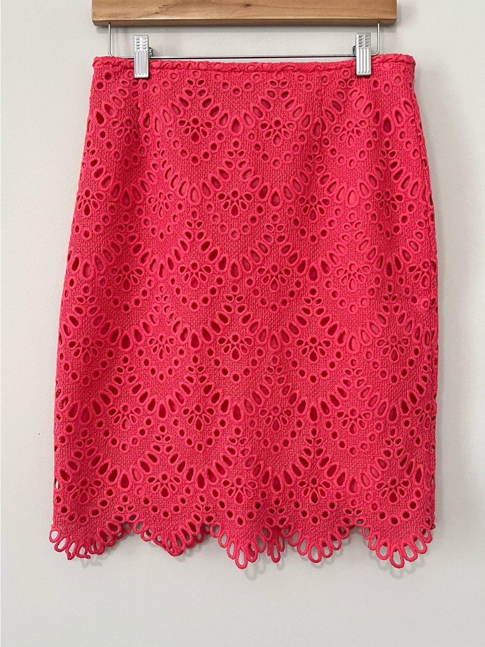 Tahari Arthur S. Levine Coral Pink Eyelet Lace Pencil Skirt Sz 4